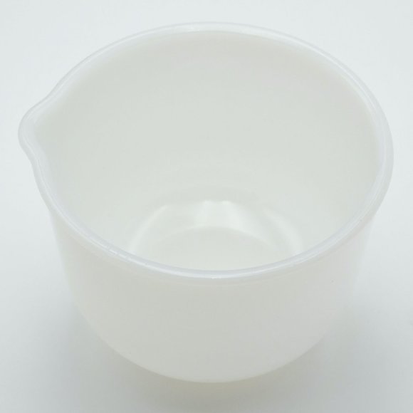 Mckee Glasbake Milkglass 6.5" Mixing Bowl with Spout for Sunbeam - Picture 1 of 5